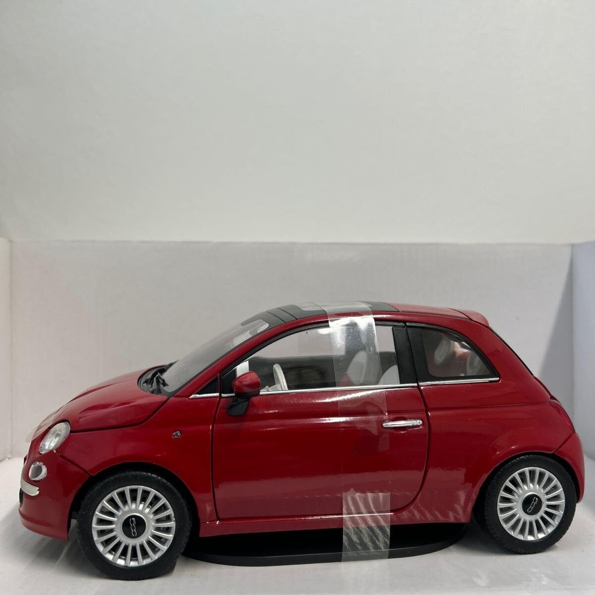 1/18 フィアットカスタム Amazon | FIAT ディーラー特注 MONDO MOTORS 1/18 Nuova FIAT500 Red